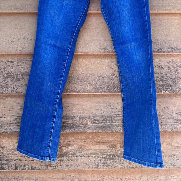 St. Johns Bay Womens Bootcut Jeans Size 6 Blue Stretch Mid-Rise Cotton Blend - Picture 6 of 13